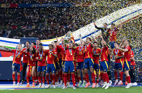 而是在球场 而是在球场